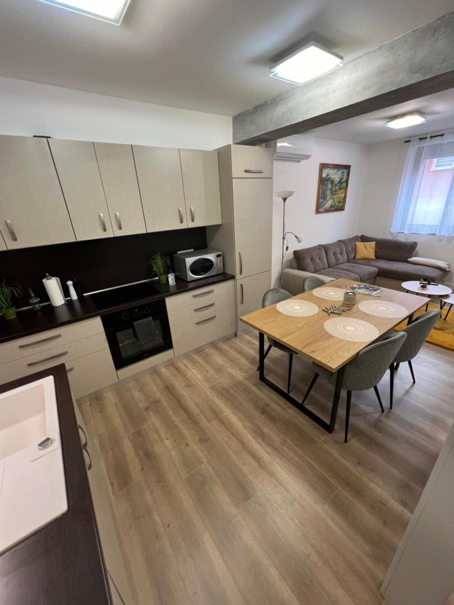 Garay26 Apartman Pécs Buitenkant foto